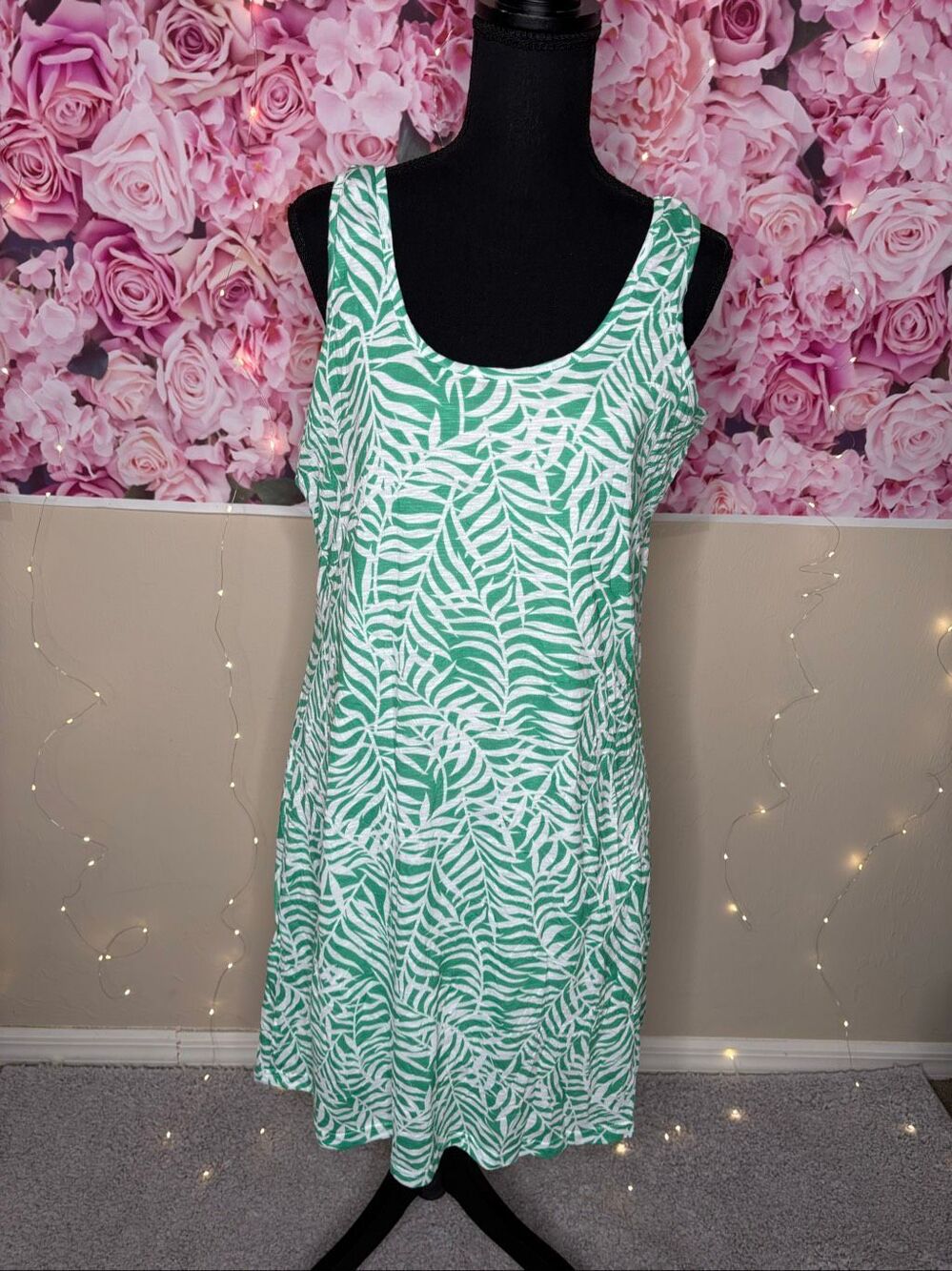 Tango Mango Women's Green White Tropcial Leaf Sleeveless Shift Dress Size MEDIUM
